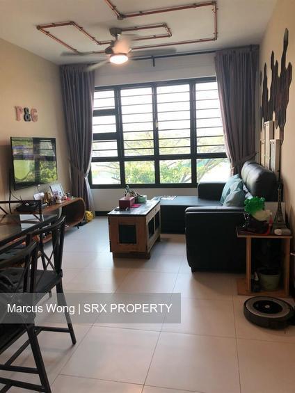 Yishun Street 31 thumbnail photo